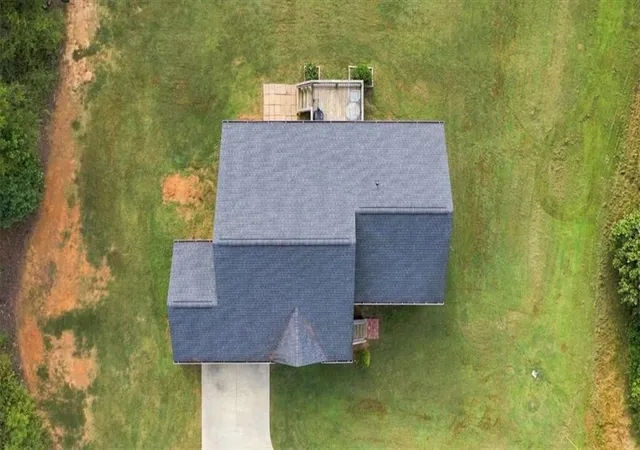 Photo 3 of Sale Pending at 8 Fernwood Way NE, Rome, GA 30161 | MLS# 7835472 | Listing updated on 2026-09-17