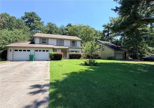 Photo 1 of Sale Pending at 844 Chapman Cir, Stone Mountain, GA 30088 | MLS# 7834659 | Listing updated on 2026-09-11