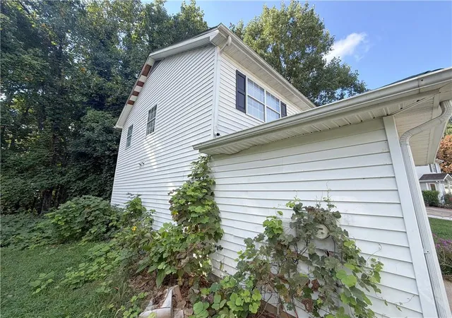 Photo 3 of Single family home for sale at 3539 Sweetgum Ln, Decatur, GA 30032 | MLS# 7839941 | Listing updated on 2026-09-19
