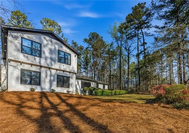 Photo 2 of Single family home for sale at 855 Flamingo Dr Sw, Atlanta, GA 30311 | MLS# 7830542 | Listing updated on 2026-09-02