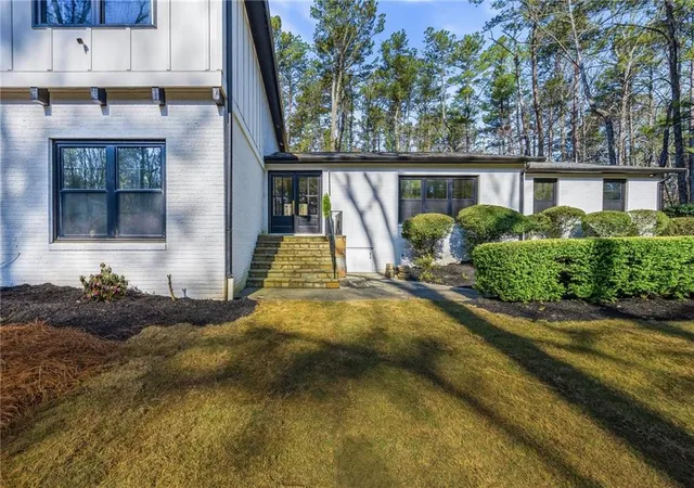 Photo 2 of Single family home for sale at 855 Flamingo Dr SW, Atlanta, GA 30311 | MLS# 7830542 | Listing updated on 2026-09-02