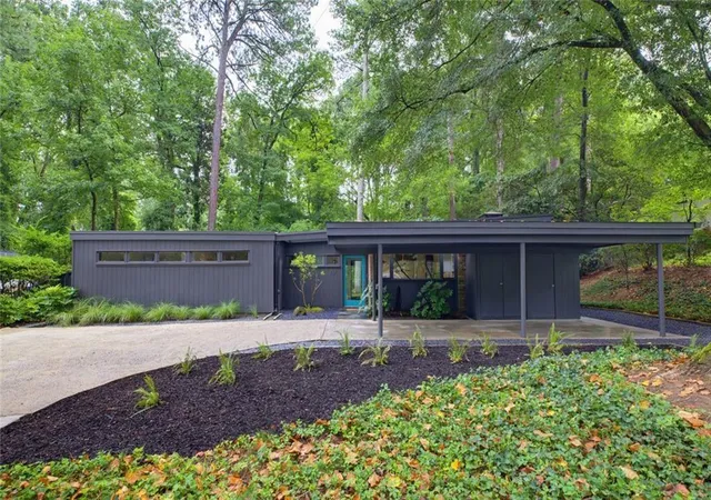 Photo 3 of Single family home for sale at 751 Briar Park Ct Ne, Atlanta, GA 30306 | MLS# 7832301 | Listing updated on 2026-09-15