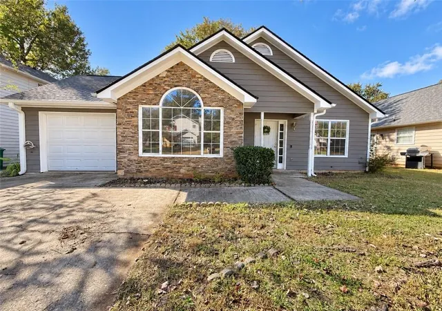 Photo 2 of Single family home for sale at 109 Crystal Brk, Griffin, GA 30223 | MLS# 7858952 | Listing updated on 2026-10-25