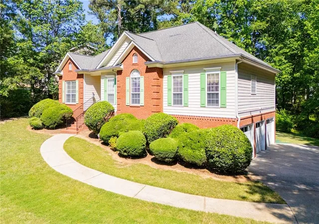 Photo 1 of Sale Pending at 1294 Windsor Glen Dr, Douglasville, GA 30134 | MLS# 7837142 | Listing updated on 2026-10-07