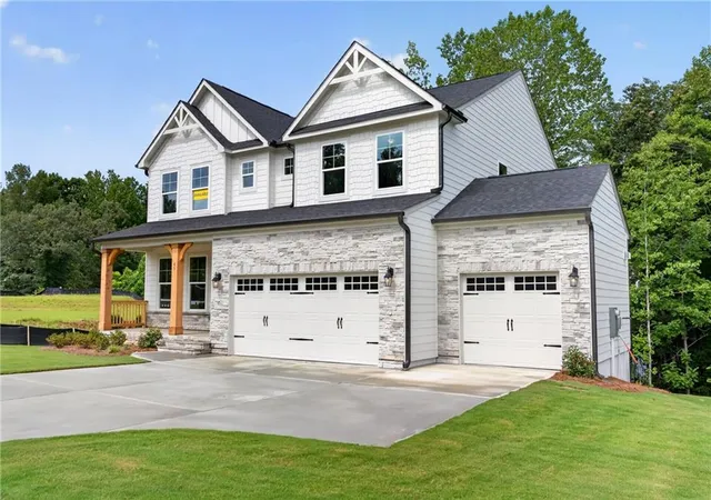 Photo 1 of Single family home for sale at 45 Cedar Crest Ln, Dawsonville, GA 30534 | MLS# 7829627 | Listing updated on 2026-10-29