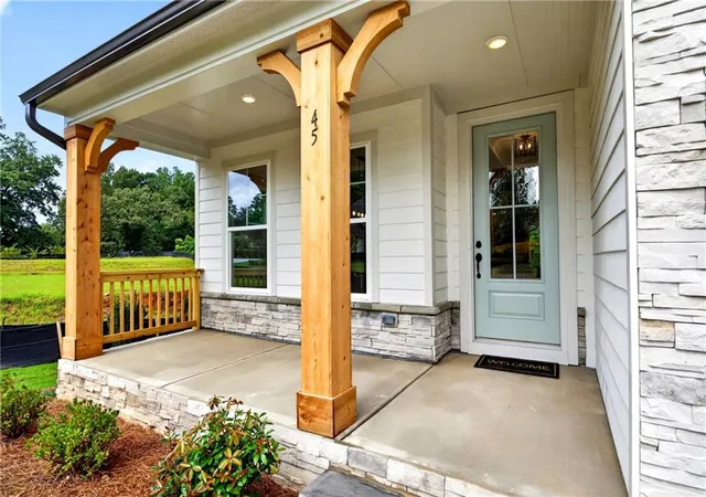 Photo 3 of Single family home for sale at 45 Cedar Crest Ln, Dawsonville, GA 30534 | MLS# 7829627 | Listing updated on 2026-10-29