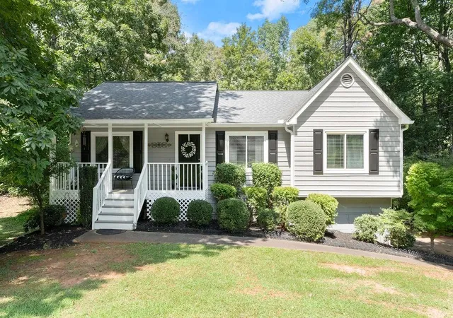 Photo 1 of Single family home for sale at 4323 Hillview Dr, Acworth, GA 30101 | MLS# 7827093 | Listing updated on 2026-09-13