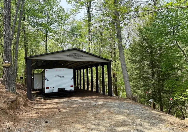 Photo 2 of Single family home for sale at 142 33rd Street, Ellijay, GA 30540 | MLS# 7830442 | Listing updated on 2026-09-02