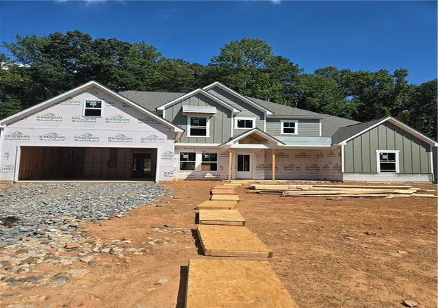 Photo 2 of Single family home for sale at 735 Crst Line Trl, Powder Springs, GA 30127 | MLS# 7815889 | Listing updated on 2026-09-30