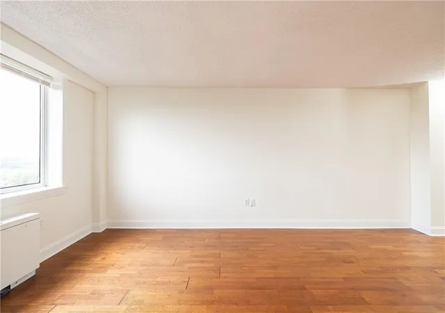 Photo 3 of Condo for sale at 2479 Peachtree Rd NE #1706, Atlanta, GA 30305 | MLS# 7836025 | Listing updated on 2026-09-12