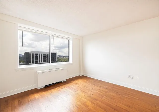Photo 4 of Condo for sale at 2479 Peachtree Rd NE #1706, Atlanta, GA 30305 | MLS# 7836025 | Listing updated on 2026-09-12