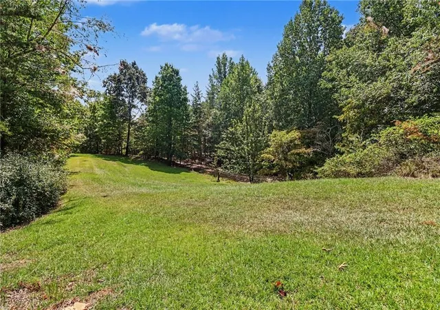 Photo 3 of Single family home for sale at 825 Satterfield Rd, Cleveland, GA 30528 | MLS# 7830196 | Listing updated on 2026-09-09