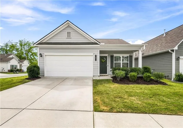 Photo 2 of Sale Pending at 7 Crossroad Cir, Jasper, GA 30143 | MLS# 7829887 | Listing updated on 2026-09-27