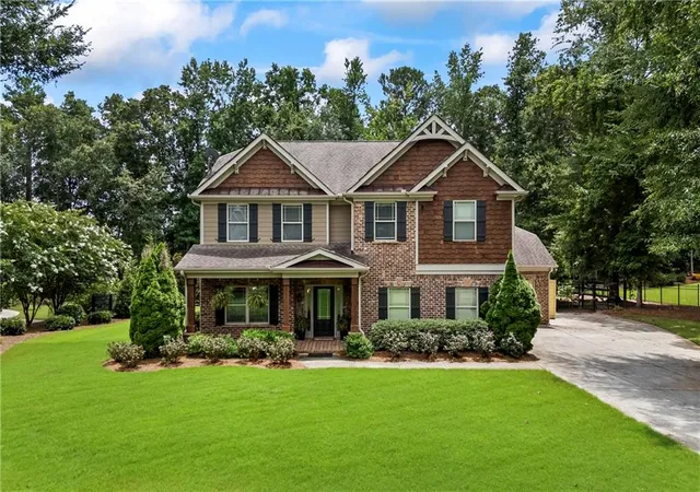 Photo 2 of Single family home for sale at 672 Callie Cirlce Cir, Jefferson, GA 30549 | MLS# 7810042 | Listing updated on 2026-09-10