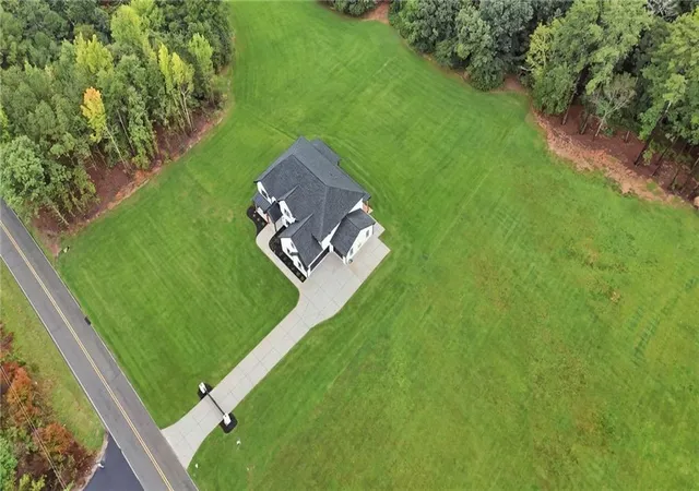 Photo 3 of Sale Pending at 2087 Crk Nation Rd, Jefferson, GA 30549 | MLS# 7838123 | Listing updated on 2026-10-03