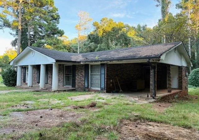Photo 2 of Sale Pending at 300 Tanners Brg Rd, Bethlehem, GA 30620 | MLS# 7838219 | Listing updated on 2026-10-03