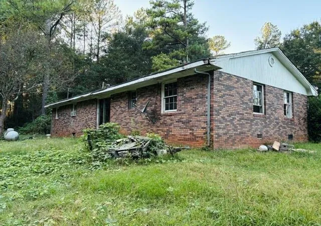 Photo 3 of Sale Pending at 300 Tanners Brg Rd, Bethlehem, GA 30620 | MLS# 7838219 | Listing updated on 2026-10-03