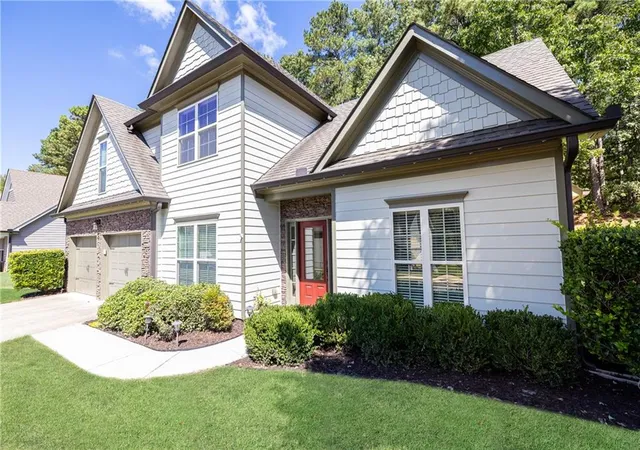 Photo 2 of Single family home for sale at 1106 Blankets Crk Dr, Canton, GA 30114 | MLS# 7835591 | Listing updated on 2026-10-08