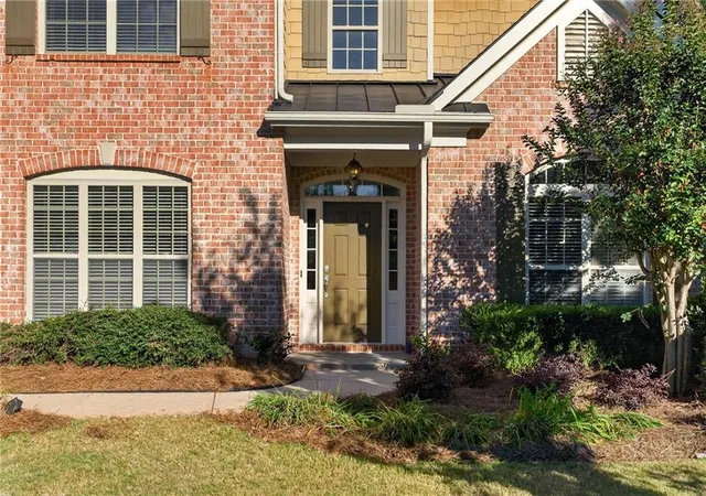 Photo 3 of Single family home for sale at 2035 Manor View, Cumming, GA 30041 | MLS# 7847406 | Listing updated on 2026-10-25
