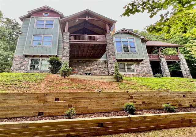 Photo 1 of Single family home for sale at 381 Laurel Ridge Dr, Ellijay, GA 30536 | MLS# 7834371 | Listing updated on 2026-09-09