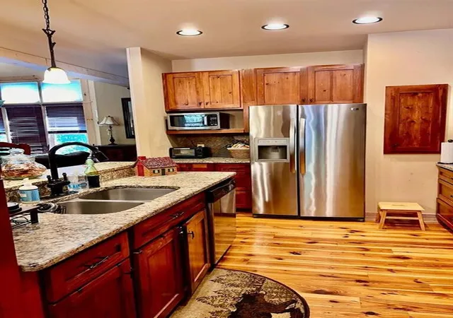 Photo 3 of Single family home for sale at 381 Laurel Ridge Dr, Ellijay, GA 30536 | MLS# 7834371 | Listing updated on 2026-09-09