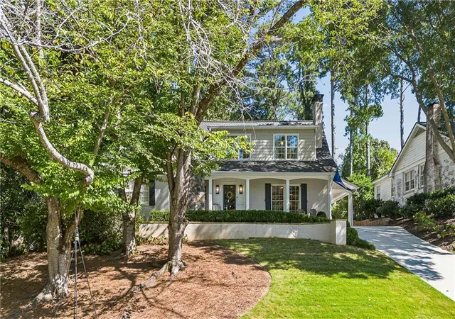 Photo 2 of Single family home for sale at 1005 Wadsworth Dr Nw, Atlanta, GA 30318 | MLS# 7834796 | Listing updated on 2026-09-14