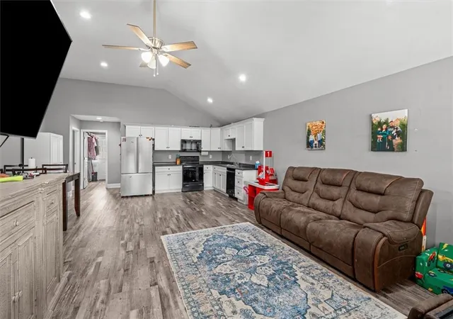Photo 4 of Single family home for sale at 3084 Striplin Trl, Dalton, GA 30721 | MLS# 7833129 | Listing updated on 2026-09-09