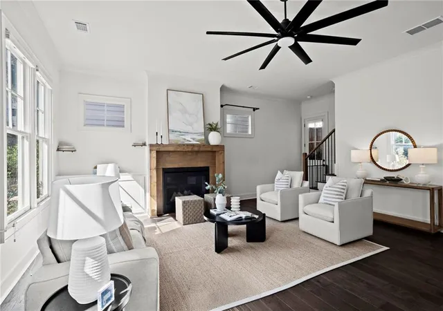 Photo 4 of Sale Pending at 646 Juneberry Ln, Atlanta, GA 30316 | MLS# 7853834 | Listing updated on 2026-10-27