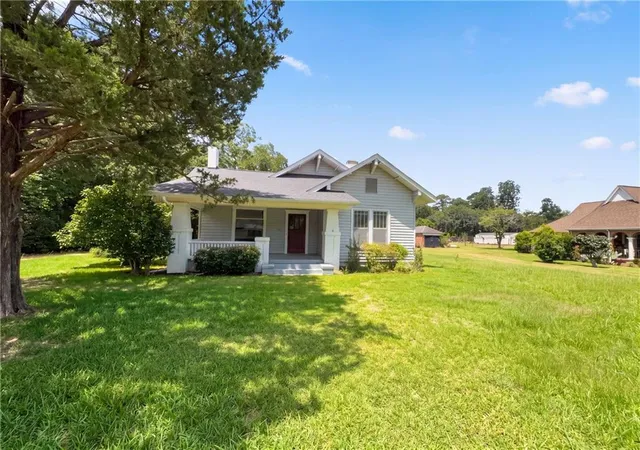 Photo 1 of Single family home for sale at 355 Pecan St Se, Dawson, GA 39842 | MLS# 7840472 | Listing updated on 2026-10-30