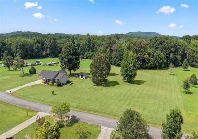 Photo 4 of Single family home for sale at 151 Calland Dr, Summerville, GA 30747 | MLS# 7831803 | Listing updated on 2026-09-03
