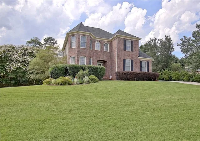 Photo 2 of Single family home for sale at 100 Grouse, Fayetteville, GA 30215 | MLS# 7826403 | Listing updated on 2026-09-08