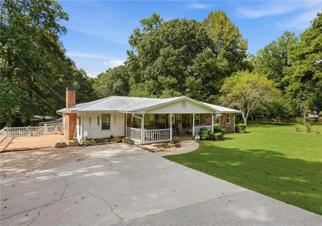 Photo 3 of Single family home for sale at 6757 Campground Rd, Cumming, GA 30040 | MLS# 7844392 | Listing updated on 2026-09-29
