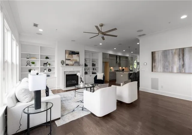 Photo 3 of Townhouse for sale at 6408 Radiant Tr, Sandy Springs, GA 30328 | MLS# 7855846 | Listing updated on 2026-10-19