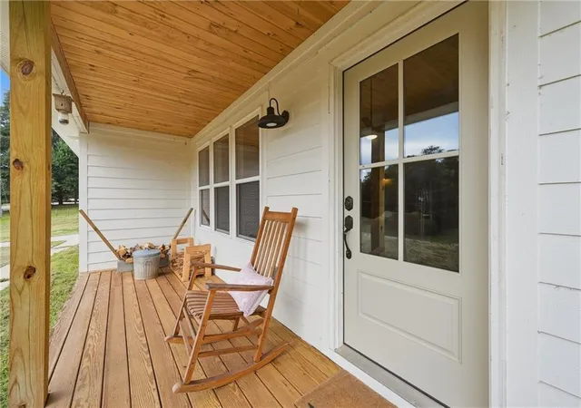 Photo 3 of Single family home for sale at 5545 Odum Smallwood Rd, Gainesville, GA 30506 | MLS# 7837231 | Listing updated on 2026-10-09