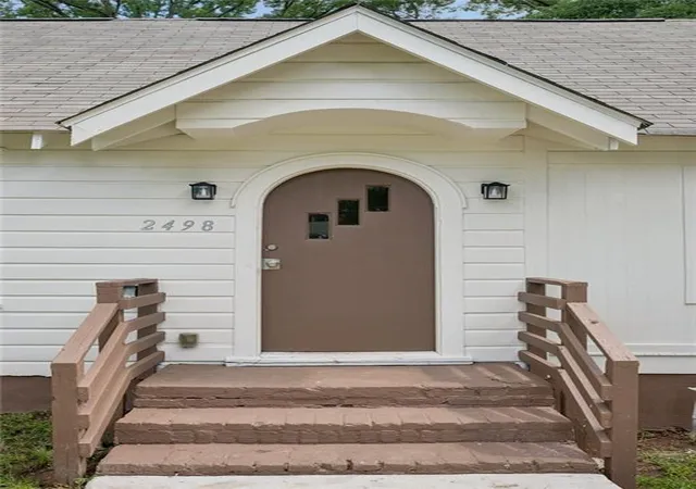 Photo 2 of Single family home for sale at 2498 White Oak Dr, Decatur, GA 30032 | MLS# 7805938 | Listing updated on 2026-10-22