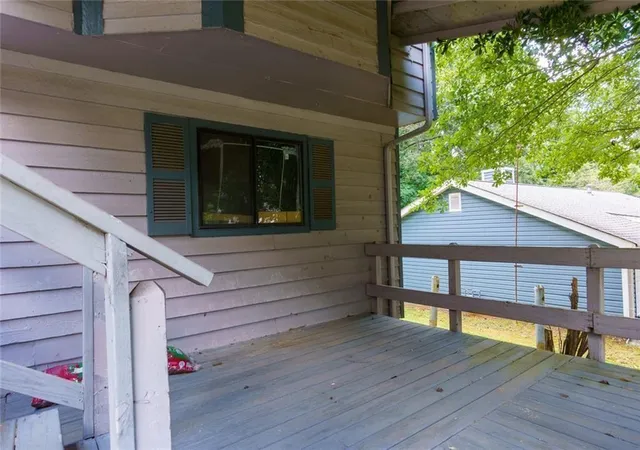 Photo 2 of Sale Pending at 2822 Woodhollow Ln, Jonesboro, GA 30236 | MLS# 7803078 | Listing updated on 2026-09-18