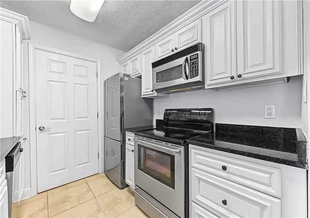 Photo 4 of Condo for sale at 6301 Santa Fe Pkwy, Sandy Springs, GA 30350 | MLS# 7838477 | Listing updated on 2026-09-16