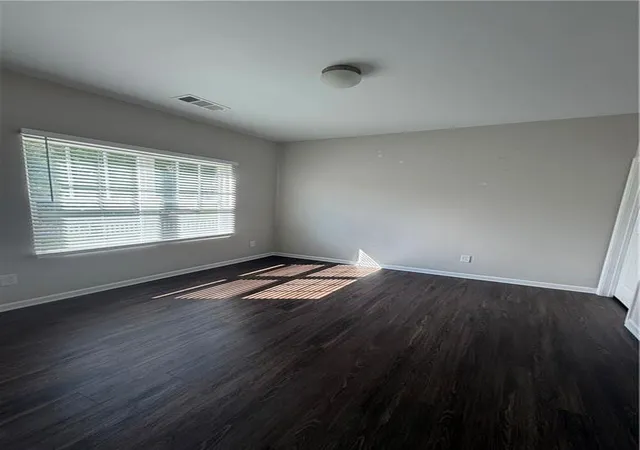 Photo 3 of Single family home for sale at 428 Blue Sky Cir, Acworth, GA 30102 | MLS# 7836613 | Listing updated on 2026-10-28