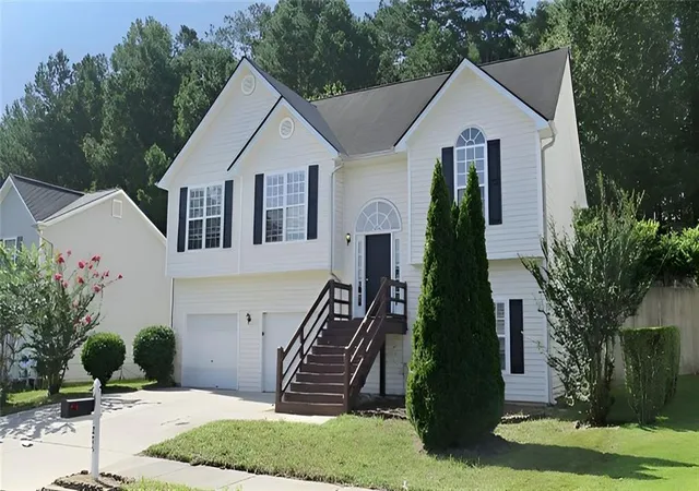 Photo 3 of Single family home for sale at 205 Buffington Dr, Union City, GA 30291 | MLS# 7815388 | Listing updated on 2026-10-30