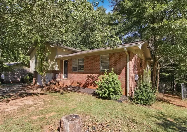 Photo 2 of Single family home for sale at 117 Club Cir, Stockbridge, GA 30281 | MLS# 7824662 | Listing updated on 2026-10-30