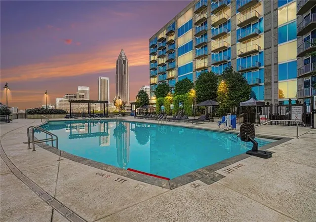 Photo 1 of Condo for sale at 400 W Peachtree St Nw #2609, Atlanta, GA 30308 | MLS# 7841643 | Listing updated on 2026-09-23