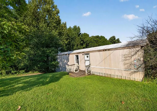 Photo 2 of Single family home for sale at 357 E 2nd Street, Blue Ridge, GA 30513 | MLS# 7833964 | Listing updated on 2026-09-08
