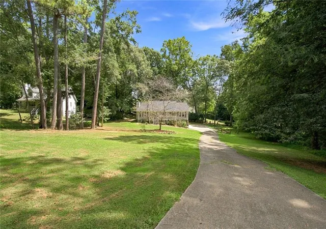 Photo 3 of Single family home for sale at 137 Village Court, Woodstock, GA 30188 | MLS# 7831125 | Listing updated on 2026-09-09