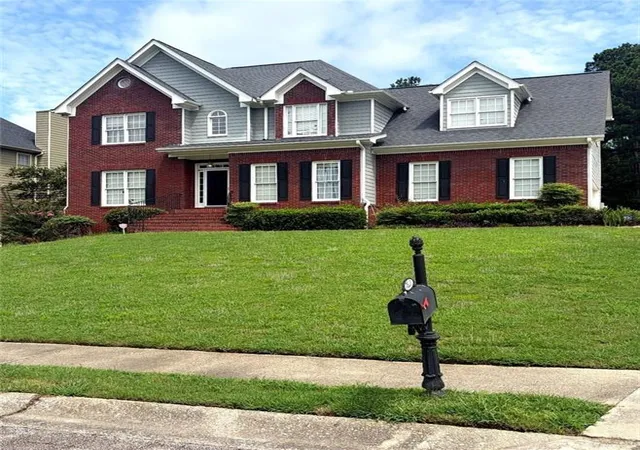 Photo 1 of Single family home for sale at 7531 Greens Ml Dr, Loganville, GA 30052 | MLS# 7838688 | Listing updated on 2026-10-07