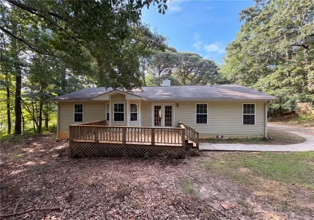 Photo 4 of Single family home for sale at 103 Saddlebrook Ct, La Grange, GA 30240 | MLS# 7832688 | Listing updated on 2026-09-09