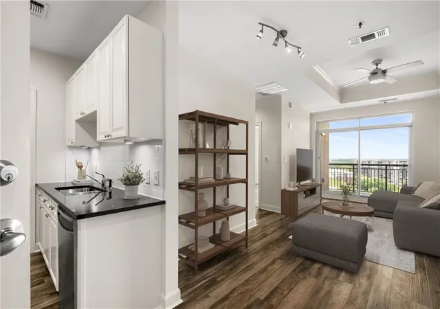 Photo 3 of Condo for sale at 325 E Paces Fry Rd NE #1704, Atlanta, GA 30305 | MLS# 7831821 | Listing updated on 2026-09-03