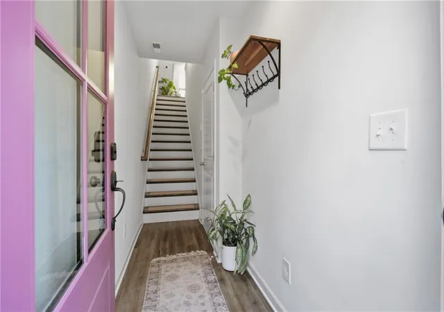 Photo 2 of Townhouse for sale at 179 Color Cir, Atlanta, GA 30317 | MLS# 7841563 | Listing updated on 2026-09-29