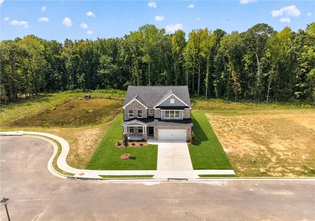 Photo 4 of Single family home for sale at 4543 Mary Ruth Way, Loganville, GA 30052 | MLS# 7834094 | Listing updated on 2026-09-20
