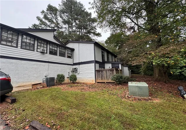 Photo 4 of Multi family home for sale at 1411 Stone Ml Tr, Stone Mountain, GA 30083 | MLS# 7835270 | Listing updated on 2026-09-11