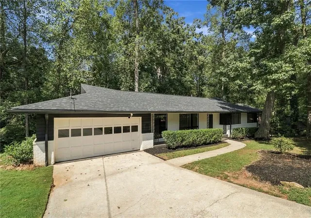 Photo 2 of Single family home for sale at 2636 Whiteleigh Ct Ne, Atlanta, GA 30345 | MLS# 7842047 | Listing updated on 2026-09-25